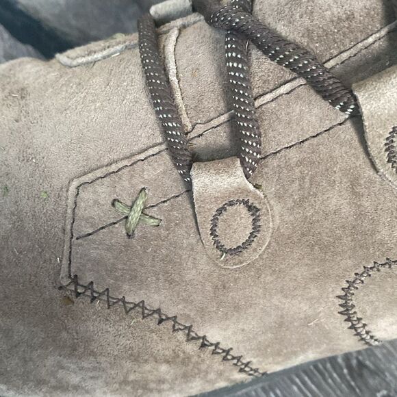 Teva Tan & Mint Green Suede Boots Lace-Up Tons of Details Insulations Boho sz11 - Picture 11 of 13